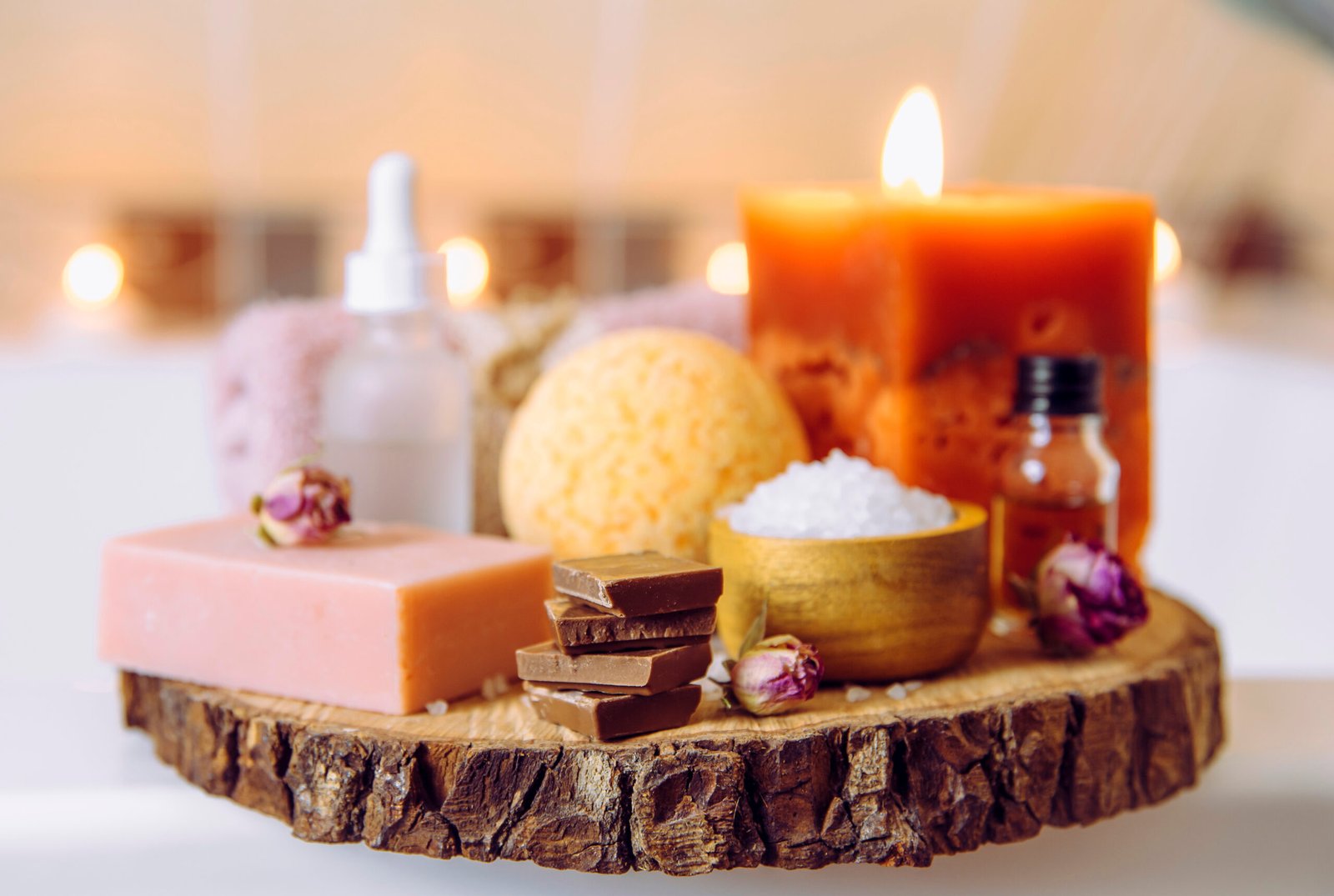 rutina de autocuidado en casa con velas aromáticas y ambiente relajante