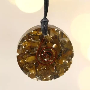 Colgante de orgonita con ojo de tigre y espiral de cobre – 4 cm