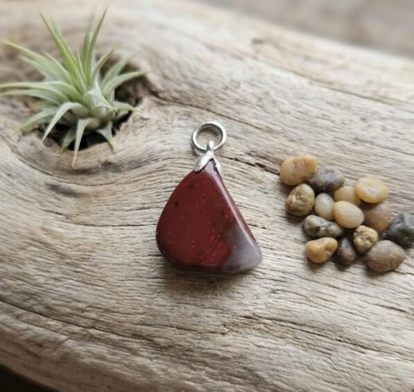 colgante-de-piedra-jaspe-rojo-natural