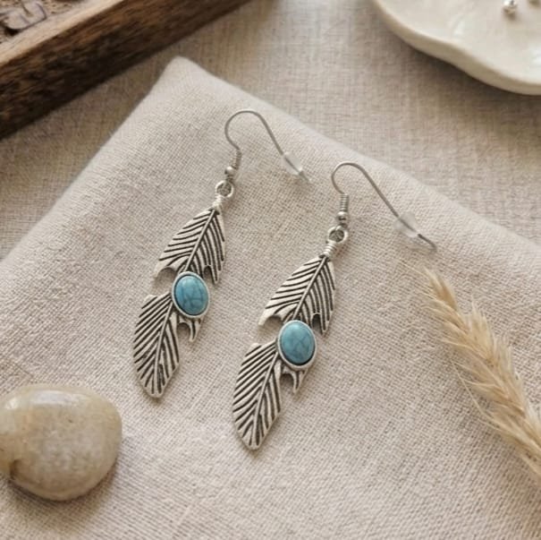 Pendientes Boho Pluma Turquesa en plata envejecida de 4,8 cm